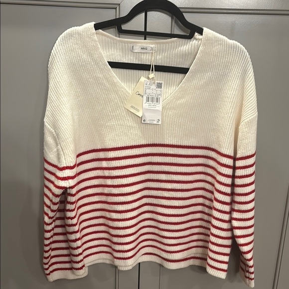 Mango Women's Red and White Striped Sweater NWT - Picture 2 of 4